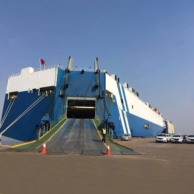 Thợ đào và xe tải cần cẩu roro vận chuyển báo giá từ đại lý vận chuyển hàng hóa Trung Quốc